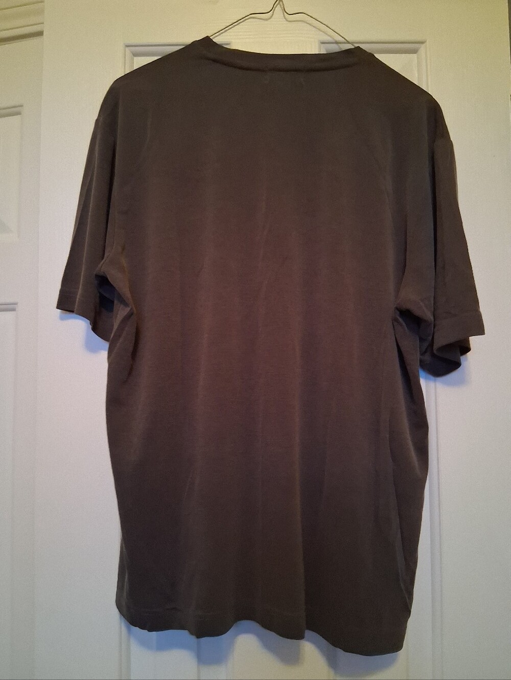 Classic Men's Crew Neck Shirt in Charcoal Gray